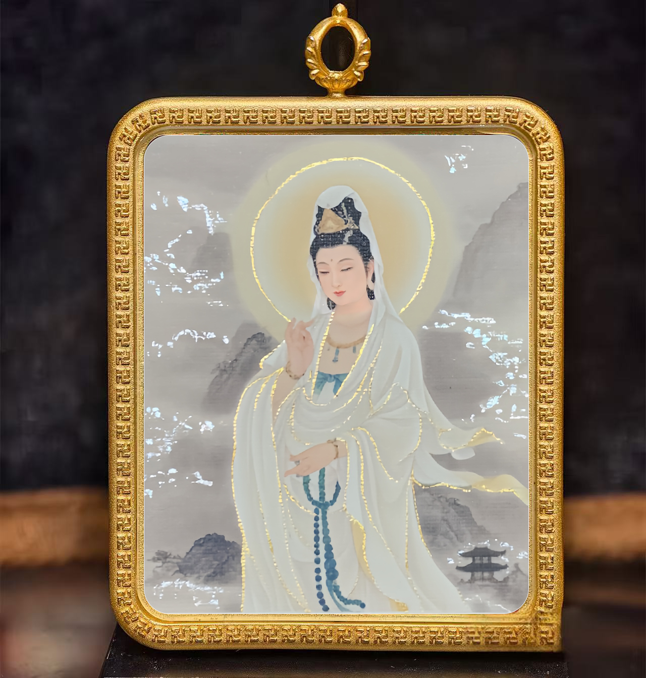 Golden Vajra Mirror Guanyin Tangka symbolizes blessing, gain, disaster relief, compassion, wisdom, perfection, power, boundless protection of sentient beings.