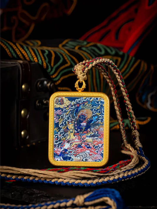 Golden Vajra Mirror The auspicious heavenly mother Tangka symbolizes the protection of Buddhism, warding off evil and dispelling disasters, contains compassion, gains blessings, and gives wealth to dominate fate.