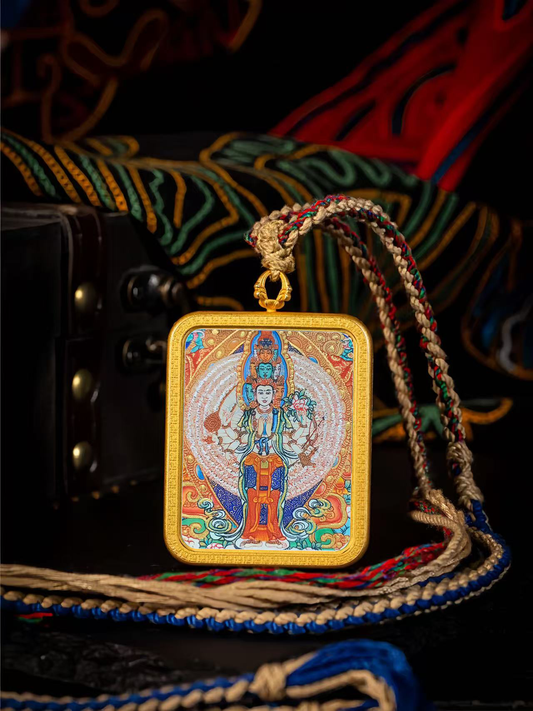 Golden Vajra Mirror Thousand-handed Guanyin Thangka symbolizes blessing, gain, disaster relief, compassion, wisdom, consummation, power, boundless protection of sentient beings